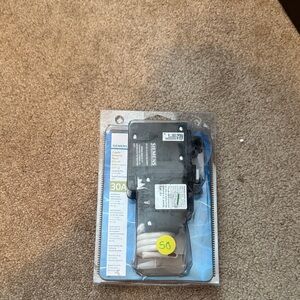 Siemens 30A Circuit Breaker